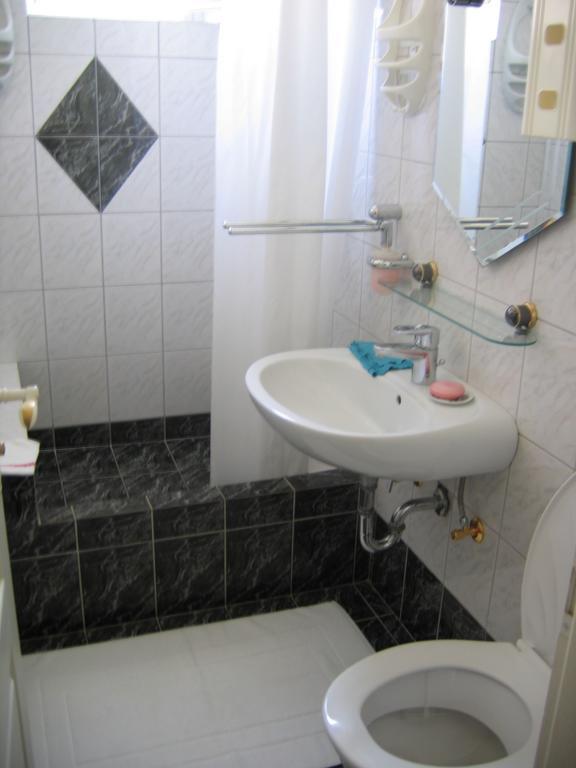 Apartment Bozena Nin Exteriör bild